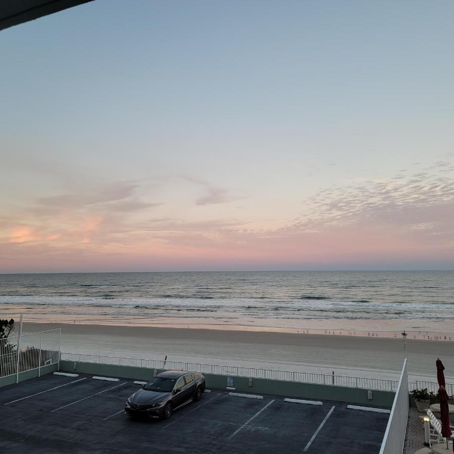 デイトナ・ビーチDirect Oceanfront With Balconyアパートメント エクステリア 写真